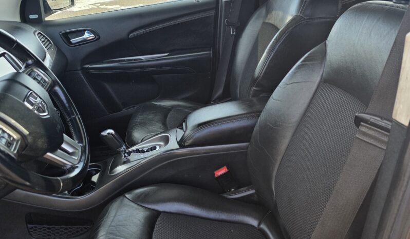 
								2017 Dodge Journey Crossroads SUV full									