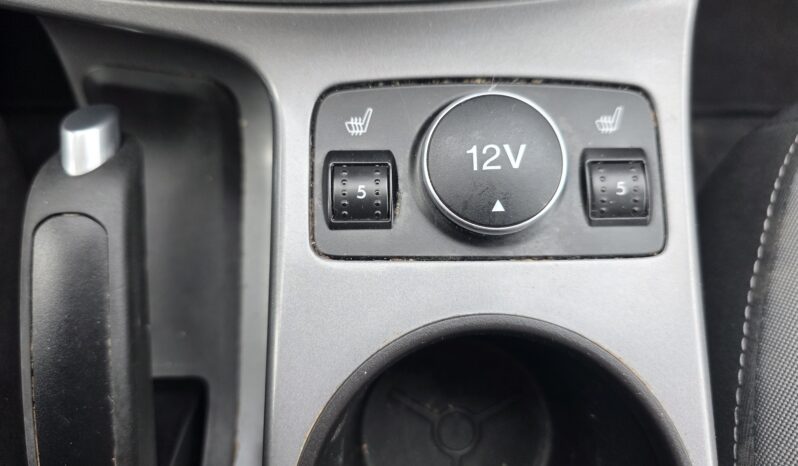 
								2015 Ford Escape SE SUV full									