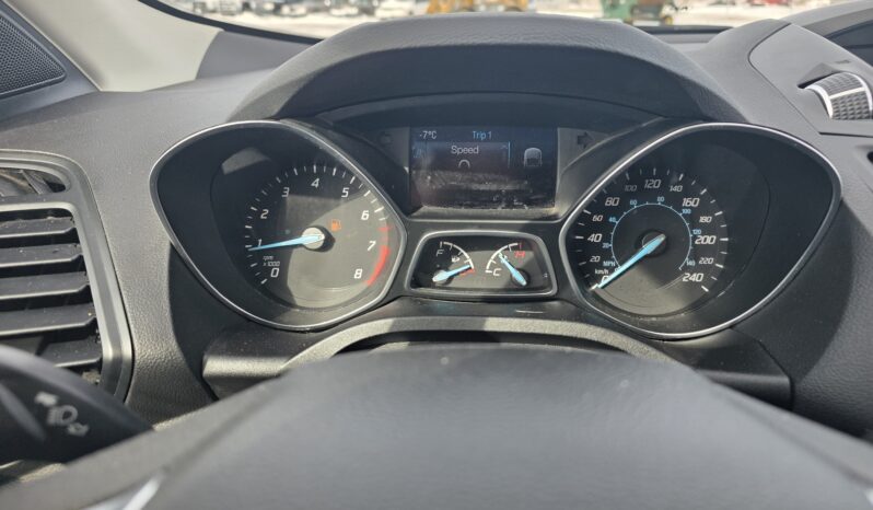 
								2015 Ford Escape SE SUV full									