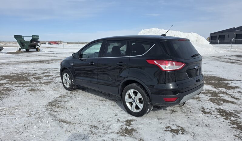 
								2015 Ford Escape SE SUV full									