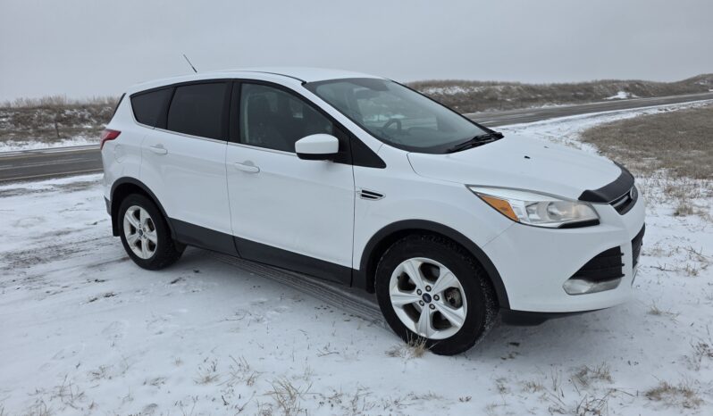 
								2016 Ford Escape SE SUV full									