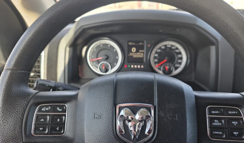 
								2017 Ram 1500 SLT Truck full									