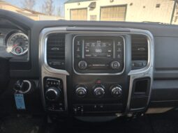 
										2017 Ram 1500 SLT Truck full									