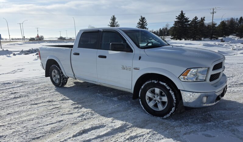 
								2017 Ram 1500 SLT Truck full									