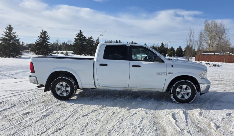 
								2017 Ram 1500 SLT Truck full									