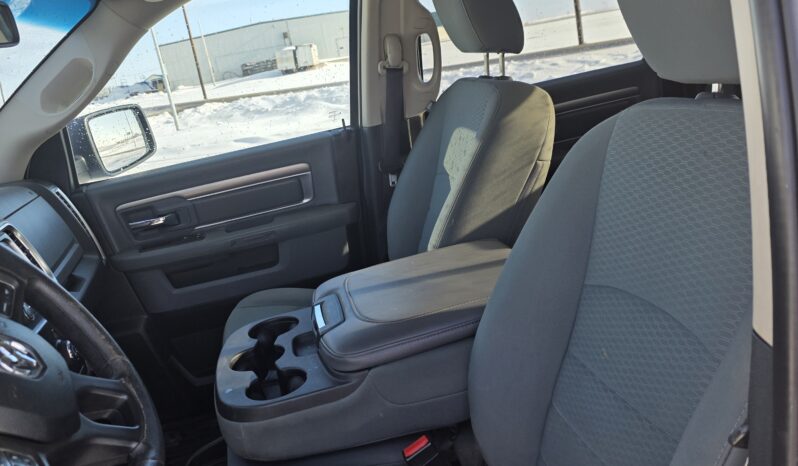 
								2017 Ram 1500 SLT Truck full									