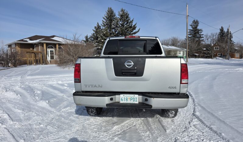 
								2011 Nissan Titan Crew Cab 4×4 Truck full									