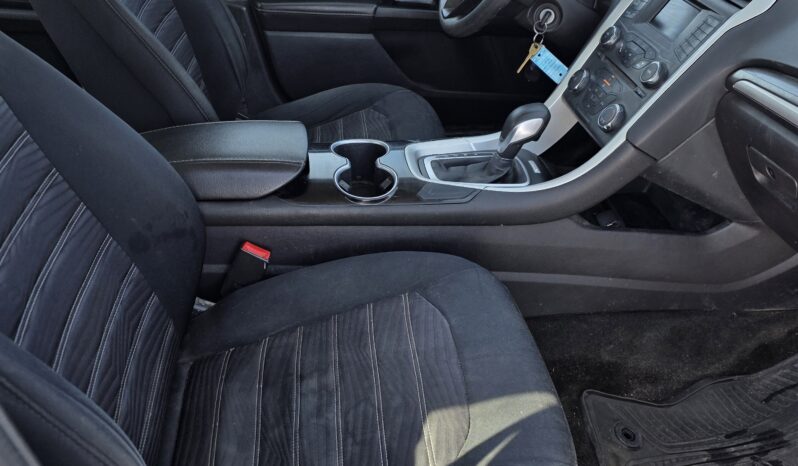 
								2016 Ford Fusion SE Car full									